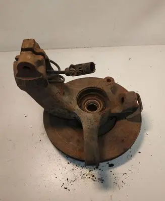 Toyota Aygo AB10 Front wheel hub