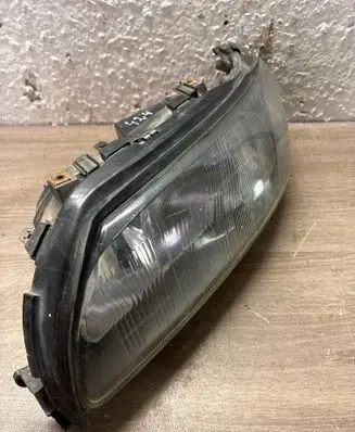 Volvo V70 Headlight/headlamp 8662919 89006878