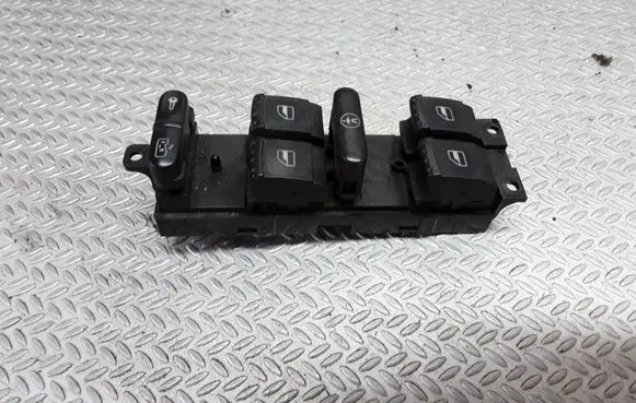 Volkswagen Golf IV Electric window control switch 1J4959857