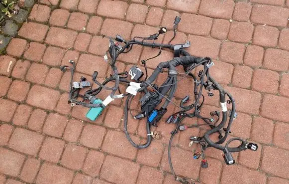 Opel Insignia B EUR ISO radio connector 39134911