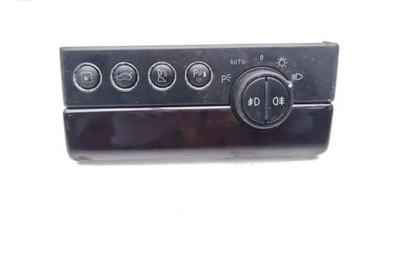 Maserati Quattroporte Light switch 076400061 N117F11