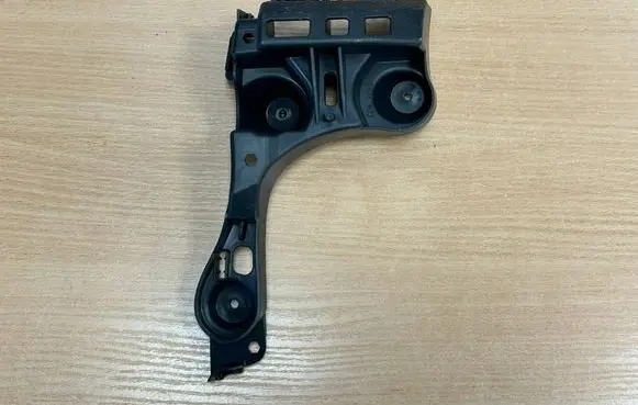Opel Crossland X Rear bumper mounting bracket 39097403 475498858