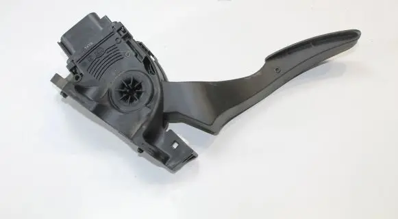 Volvo XC60 Accelerator throttle pedal 6G929F836DD