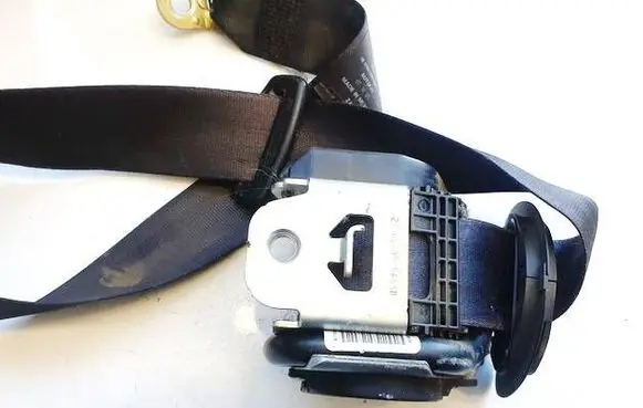Volkswagen Jetta V Front seatbelt 1K4857705E 605054401A