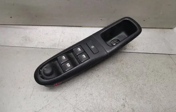 Peugeot 406 Electric window control switch