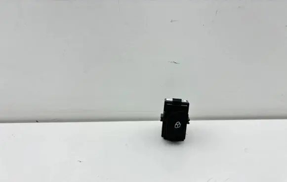Volvo XC60 Central locking switch button 32279480