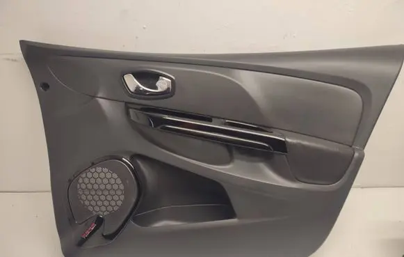 Renault Clio IV Front door trim bar 
