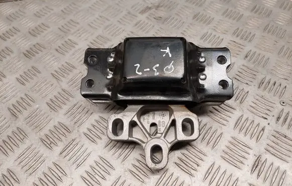 Audi Q3 8U Engine mount bracket 3C0199555A