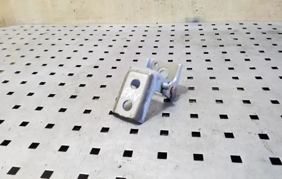 Peugeot 308 Front door upper hinge