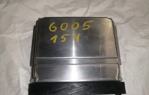 Volvo S60 Engine control unit/module 30668478