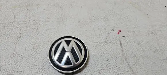 Volkswagen Golf VII Original wheel cap 5G0601171
