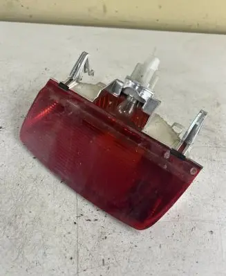 Nissan Micra Third/center stoplight