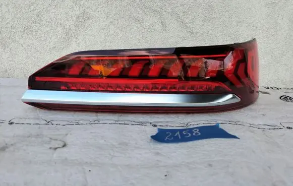 Audi Q7 4M Rear/tail lights 4M0945094F