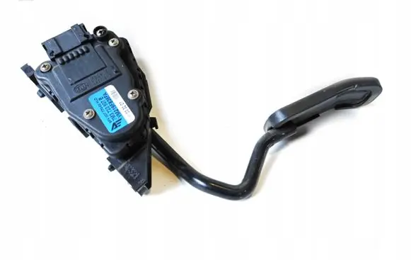Volkswagen Sharan Accelerator throttle pedal 7M3723507B