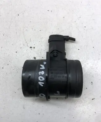 Volkswagen PASSAT B6 Mass air flow meter 074906461B 0281002461