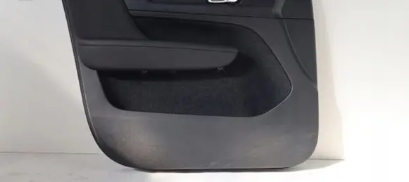 Volvo XC40 Front door card panel trim acm123