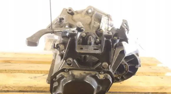 Volkswagen Polo V 6R Manual 5 speed gearbox LNR