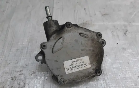 Mercedes-Benz A W169 Vacuum pump A6402300465