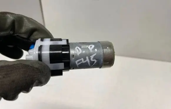 BMW 2 F45 Seat adjustment motor 160924 007403500 00680