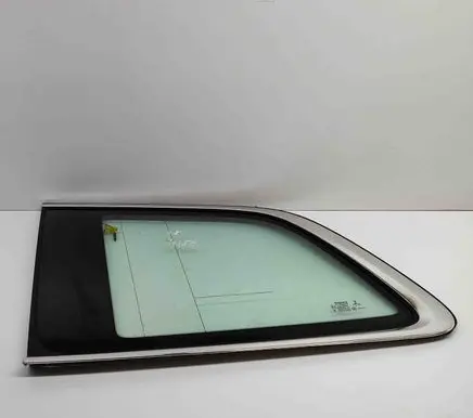 Volvo XC90 Rear side window 32219278