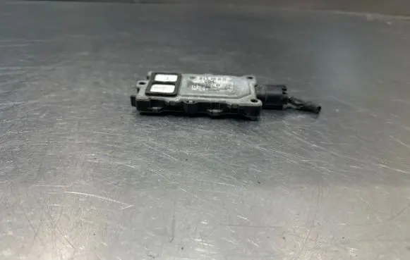 Mercedes-Benz E W211 Air quality sensor 2118300472 1147212080