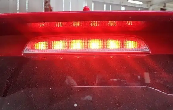 Mitsubishi Outlander Third/center stoplight IMPRK1494590