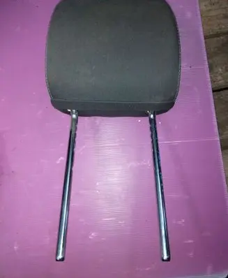 KIA Sportage Front seat headrest 