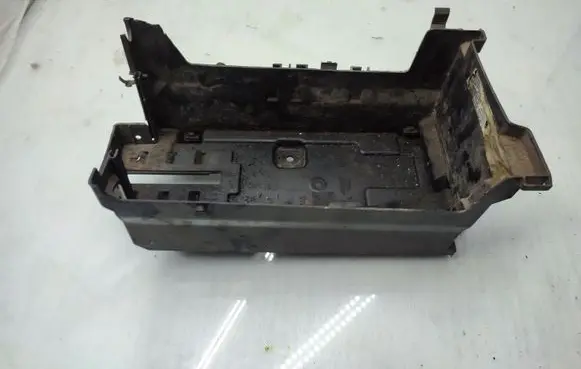 Opel Insignia A Battery box tray 22818747