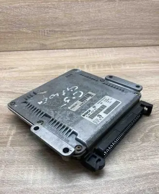 Citroen C5 Engine control unit/module ECU 9638795280 0281010371