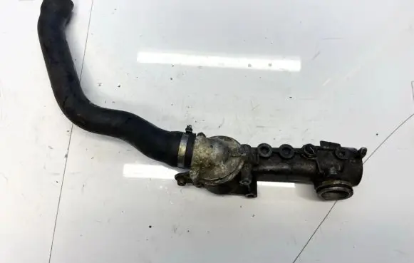 Mercedes-Benz C W203 Engine coolant pipe/hose 1112030473