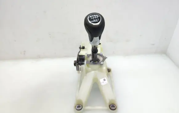 Mazda CX-5 Gear shifter/selector KE4046100 K3605