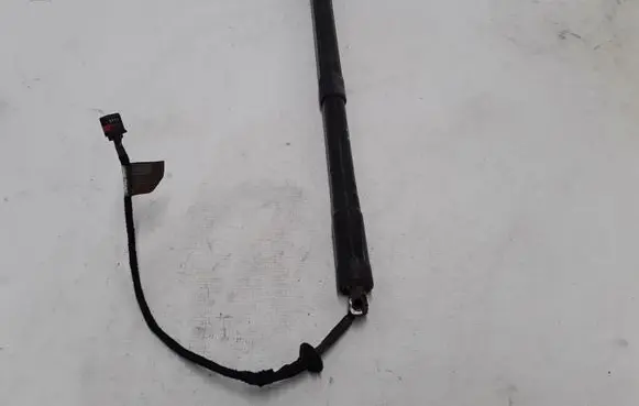 Volvo XC60 Tailgate strut 31425980