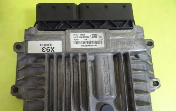 KIA Carnival Engine control unit/module 39104-4X935