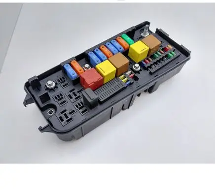 Opel Vectra C Fuse module 13144709 13144709UQ 519066013
