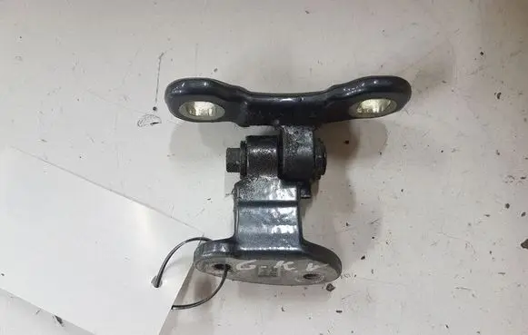 Volvo V50 Front door upper hinge