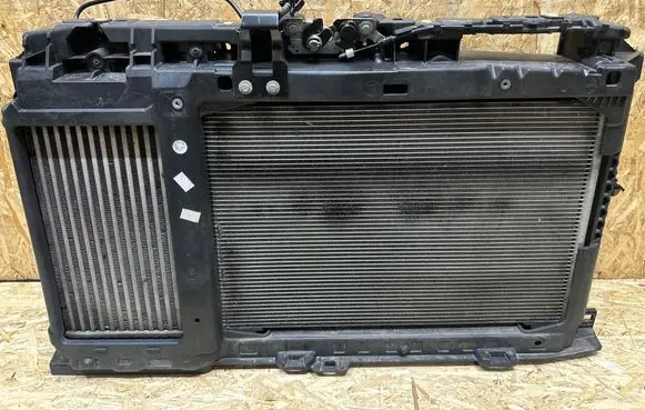 Peugeot 208 II Radiator set