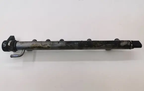 Mercedes-Benz B W245 Fuel main line pipe A6400702395 A6110780449