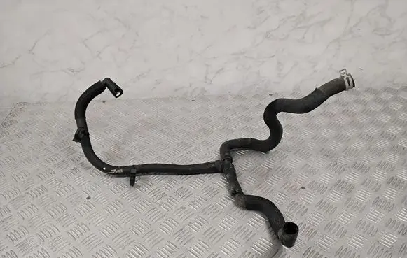 Engine coolant pipe/hose