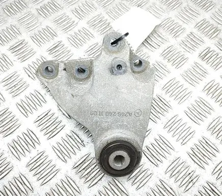 Mercedes-Benz CLA C117 X117 W117 Engine mounting bracket A2462401109