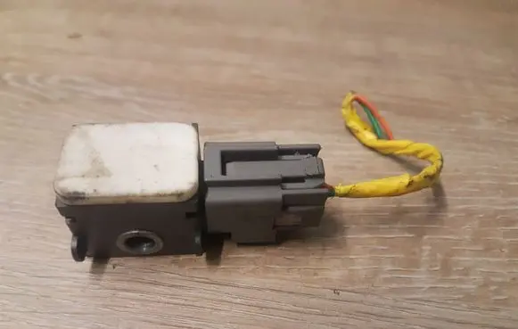 Hyundai Santa Fe Airbag deployment crash/impact sensor 9592028000
