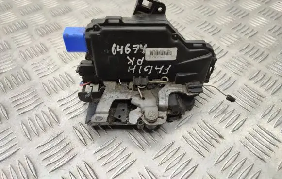 Skoda Fabia Mk2 (5J) Front door lock 3B1837015AR