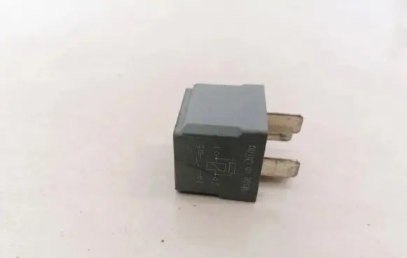 Opel Insignia A Other relay 13500118