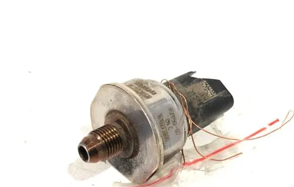 Peugeot 308 SW Fuel pressure sensor 9675330380