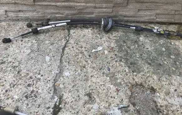 Peugeot Partner Gear shift cable linkage 9672434480