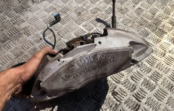 Mercedes-Benz E W213 Front brake caliper
