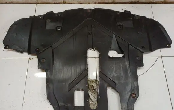 Alfa Romeo 159 Engine splash shield/under tray