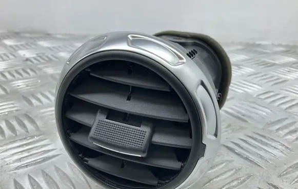 Audi TT TTS Mk2 Dashboard side air vent grill/cover trim 8J0820901 8P0820901