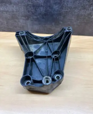 BMW 5 E60 E61 Engine mounting bracket 64557792202