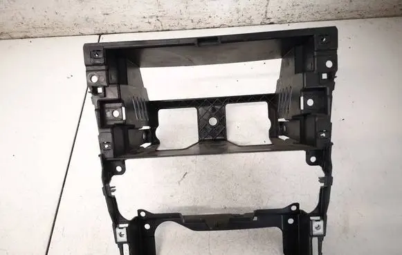 Ford Mondeo MK IV Center console 6M2118A998C