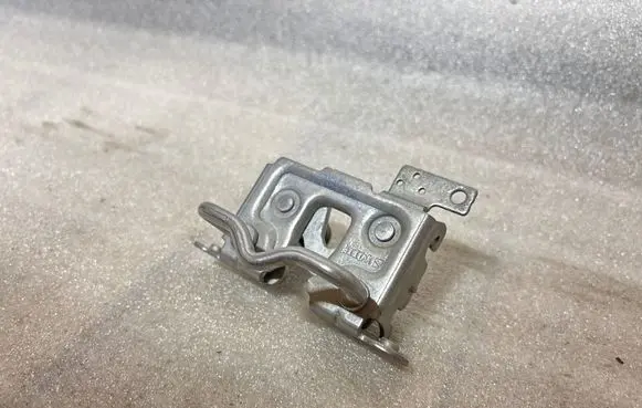 BMW X4 F26 Engine bonnet/hood lock/catch 7224883